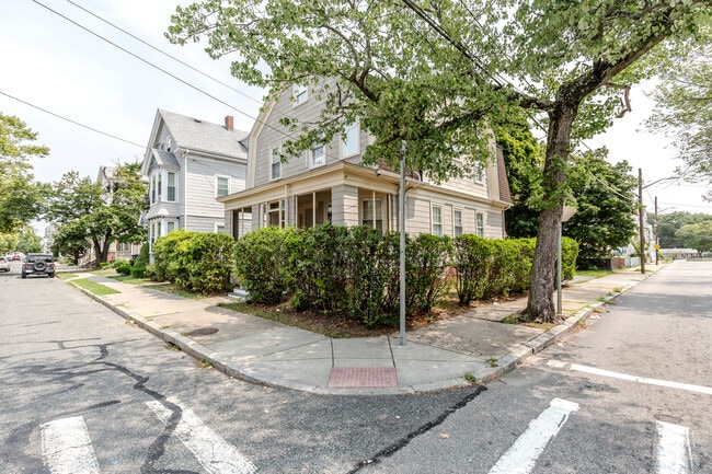 Building Photo - 173 Oakland Ave