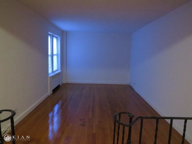 Foto del edificio - 4250 Van Cortlandt Park E