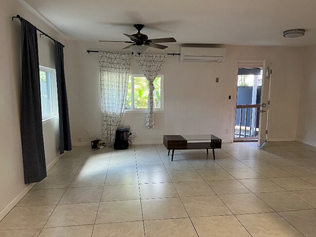 Foto del edificio - 4580 Kilauea Ave