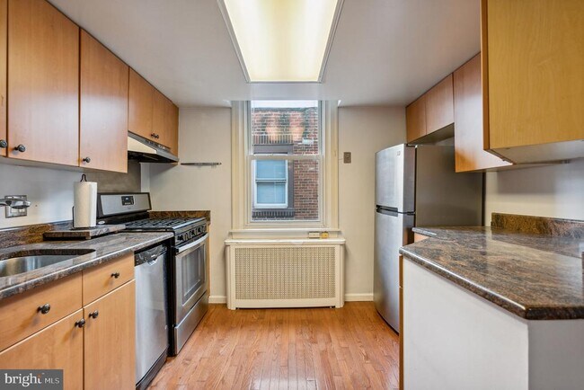 Building Photo - 1326 S Broad St