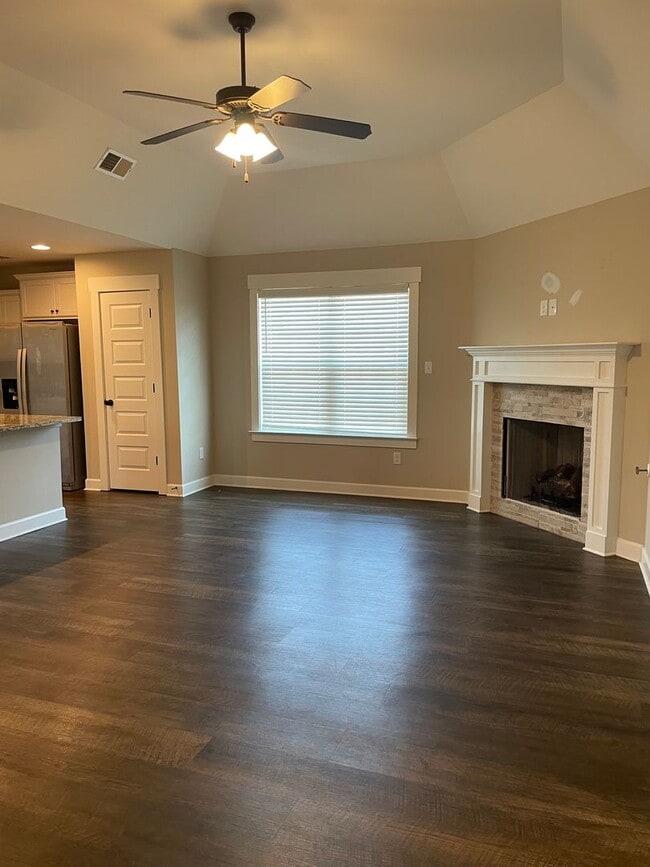 Building Photo - 3383 Oodie Ln
