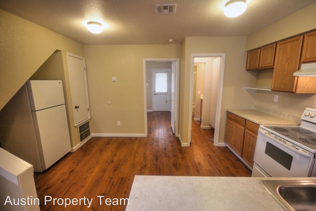 Foto principal - 5608 Cougar Dr
