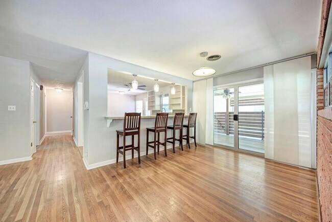 Building Photo - 1603 Northridge Dr