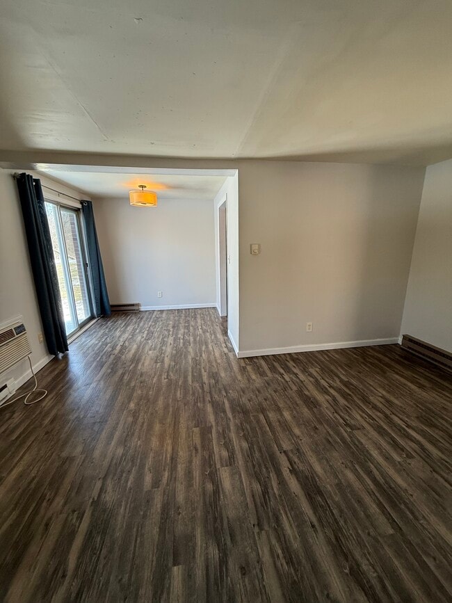 Photo - 5337 Dunmore Dr Apartment