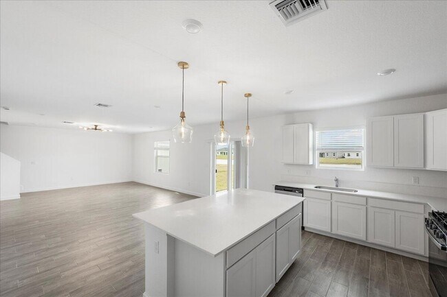 Foto del edificio - 6354 Windwood Wy