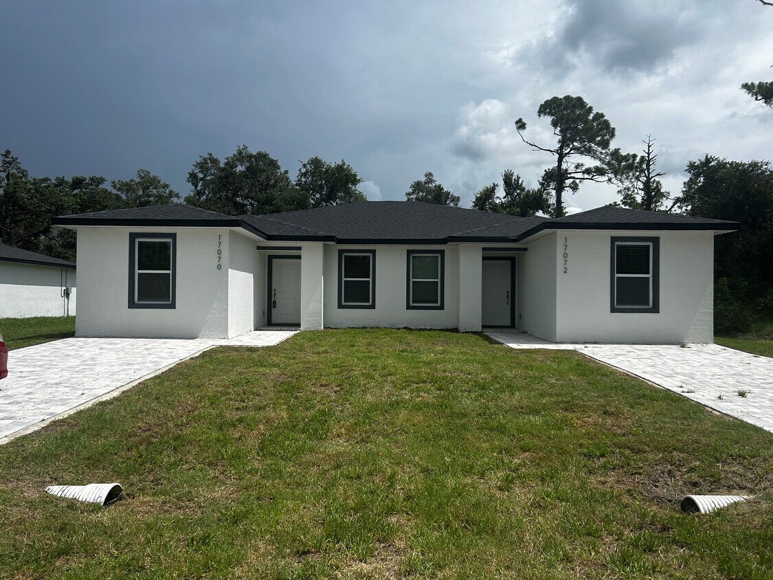 Foto principal - 17070 Byron Ave