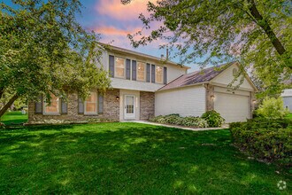 Building Photo - 483 Highland Grove Dr