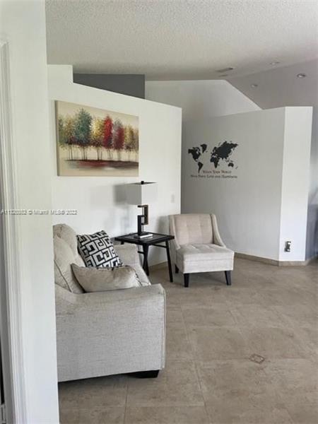 Foto del edificio - 4378 Pine Ridge Ct