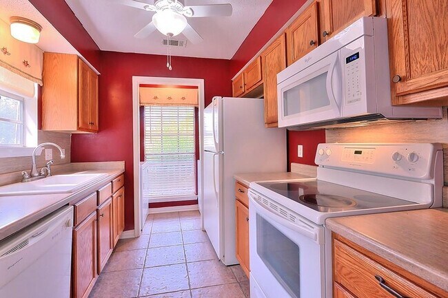 Foto del edificio - 35240 Bayou Liberty Rd
