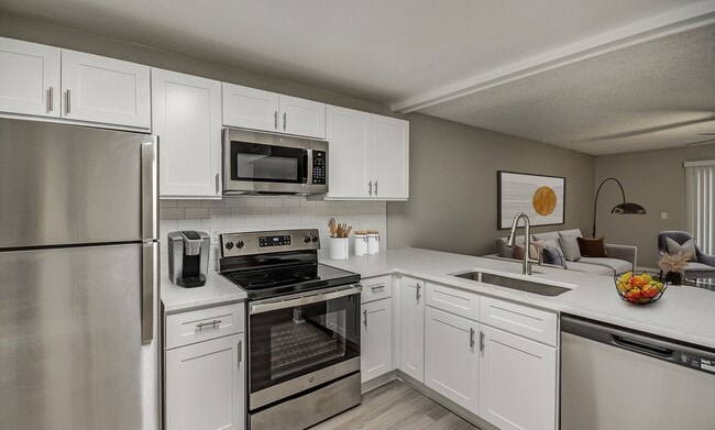 The Luxe at Boca - The Luxe at Boca Apartments