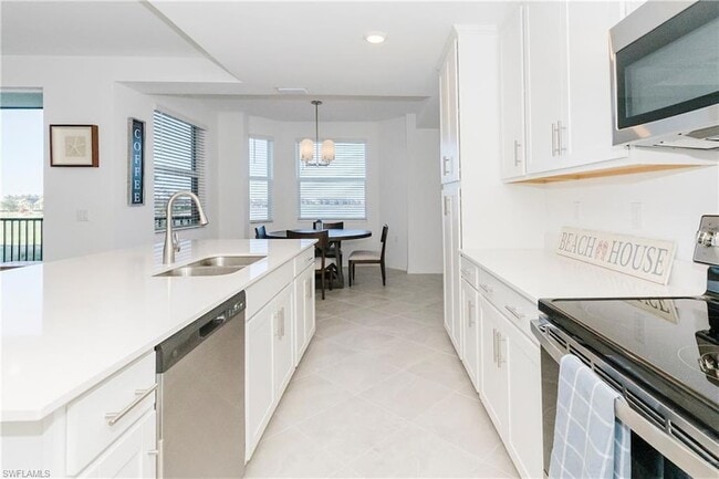 Building Photo - 5715 Double Eagle Cir