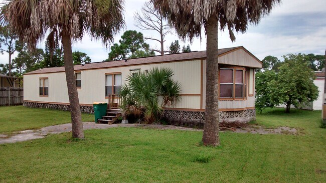 Foto del edificio - 11221 Olive Cir