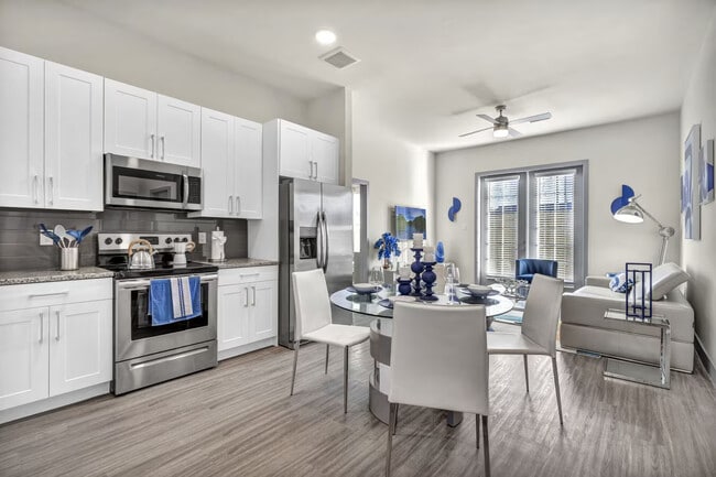 Building Photo - Peaceful 1 Bed Retreat + Up to $1,000 Bonus