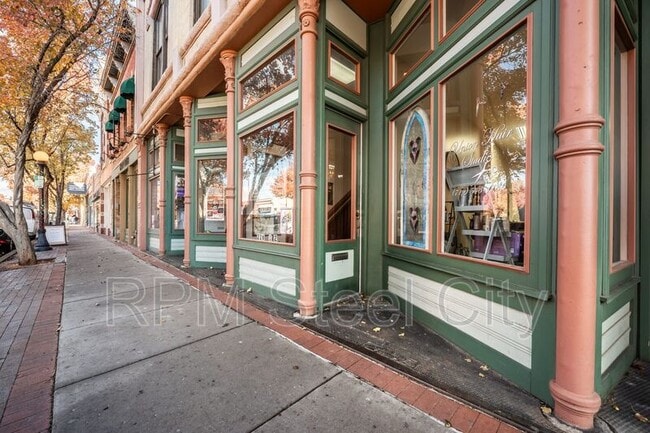 Foto del edificio - 226-228 S Union Ave