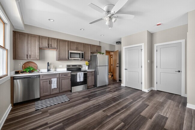 Foto del edificio - 1430 DeKalb Ave