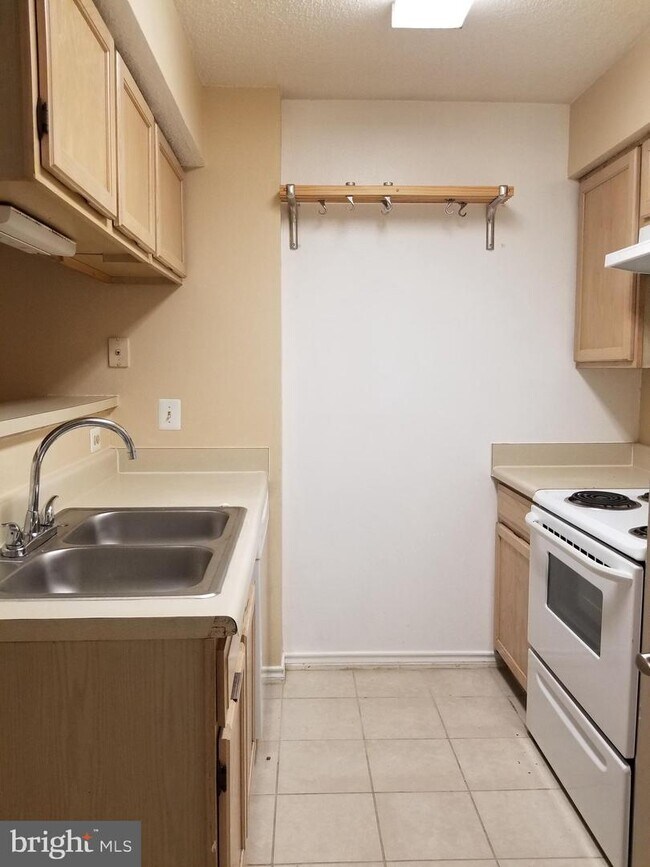 Foto del edificio - 1504 Lincoln Way