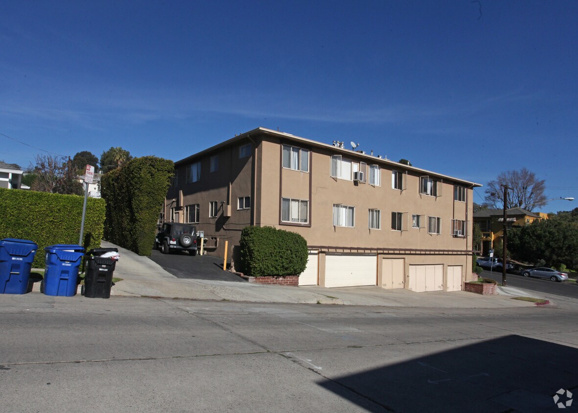 2005 Talmadge St, Los Angeles, CA 90027 Apartments in Los Angeles, CA