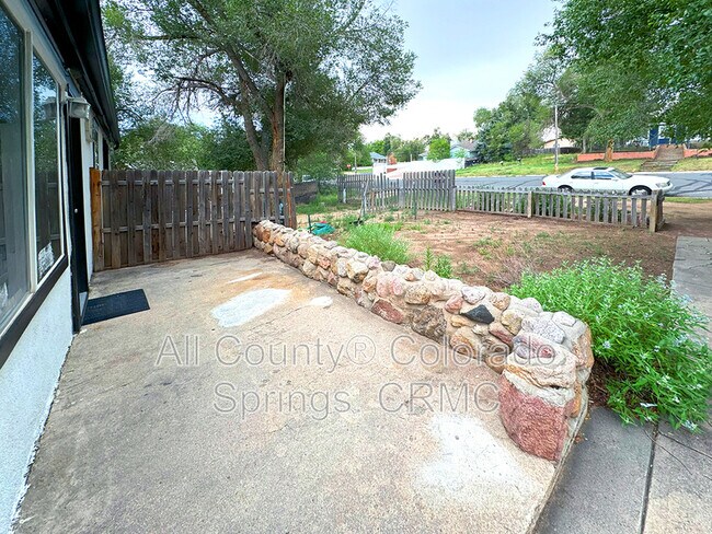 Foto del edificio - 838 E Vermijo Ave