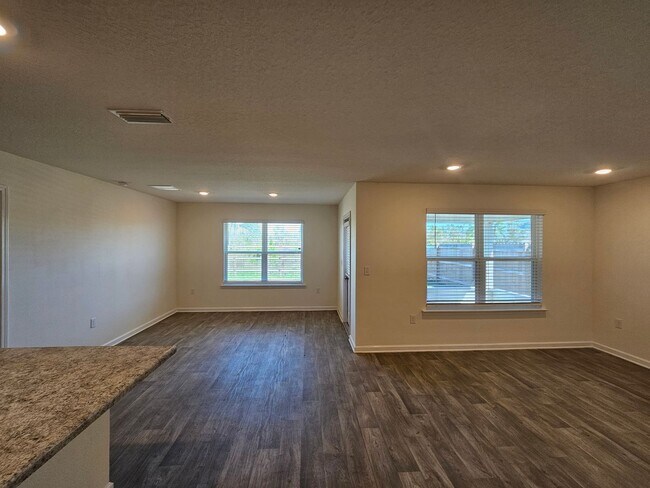 Foto del edificio - 7193 Hatteras Blvd