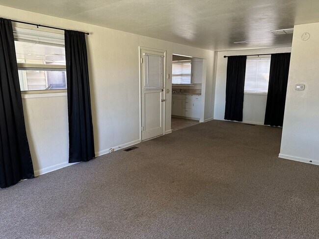 Foto del edificio - Nice 2 bedroom unit of a duplex near downt...