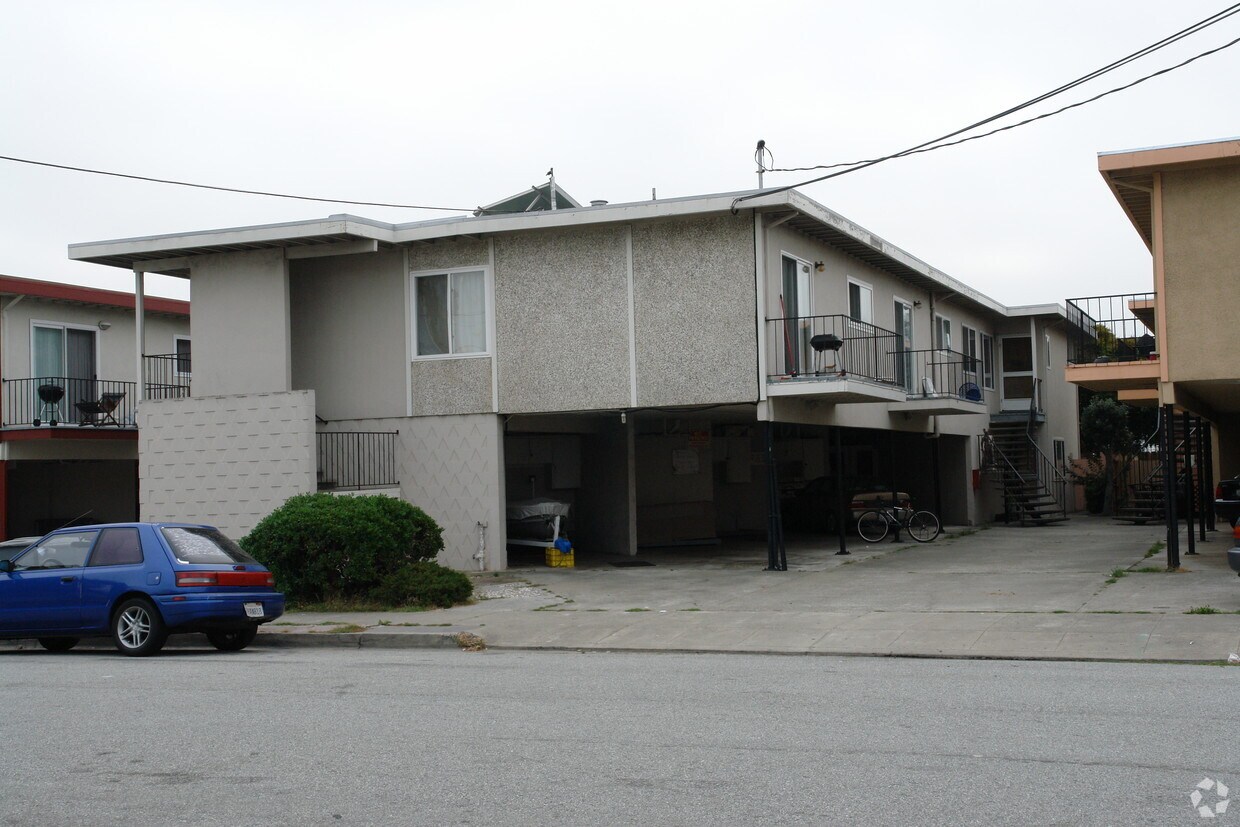 Building Photo - 124 Santa Lucia Ave