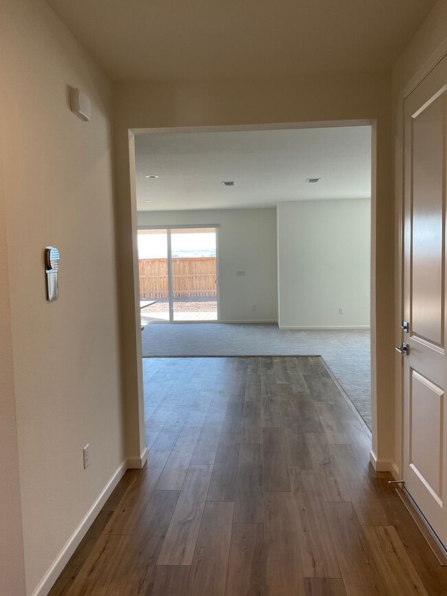 Building Photo - Brand new Toll Brothers 5 bedroom home in ...