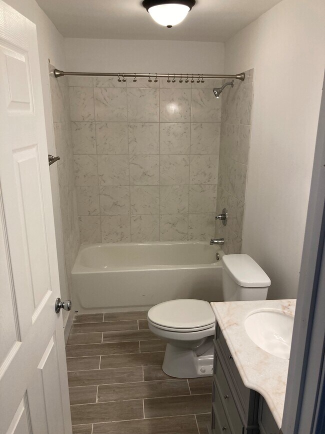 Bath - 200 S Aster Ave