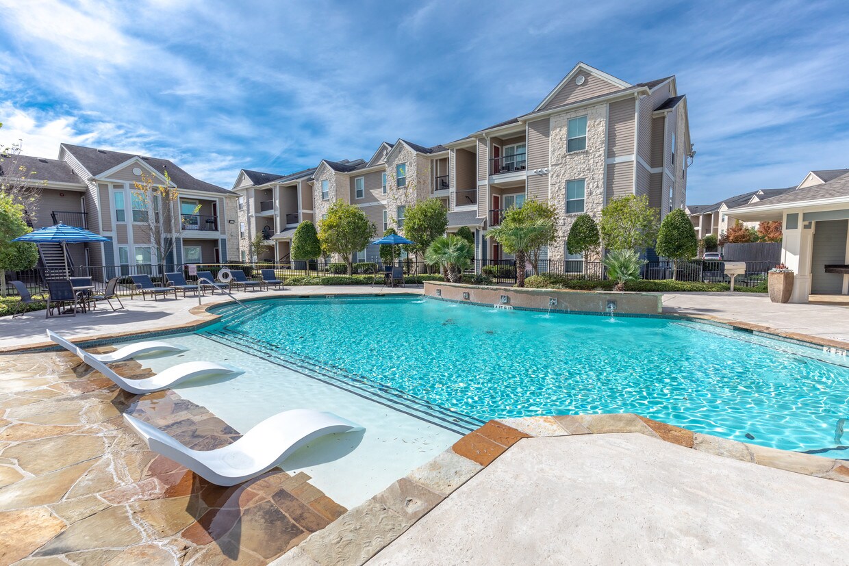 Eaglebrook Apartments Mont Belvieu, TX