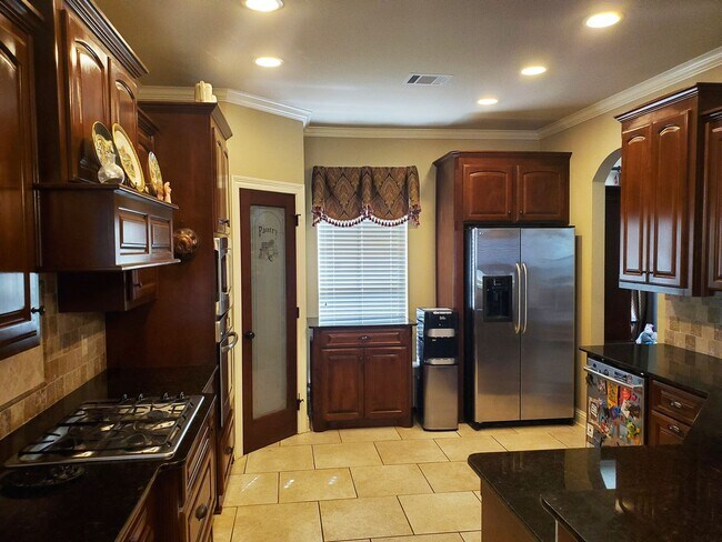 Foto del edificio - 416 Dogwood S Ln