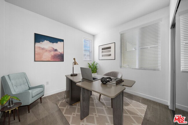 Foto del edificio - 436 S Virgil Ave