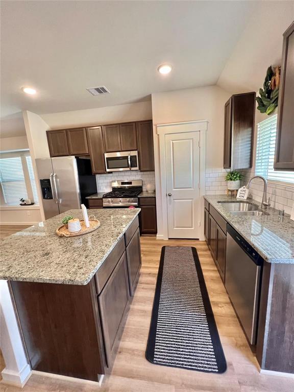 Building Photo - 7534 Coral Ter Dr