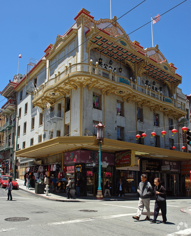 Building Photo - 801-807 Grant Ave