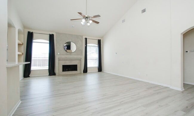 Building Photo - 17935 Gable Oak Ln