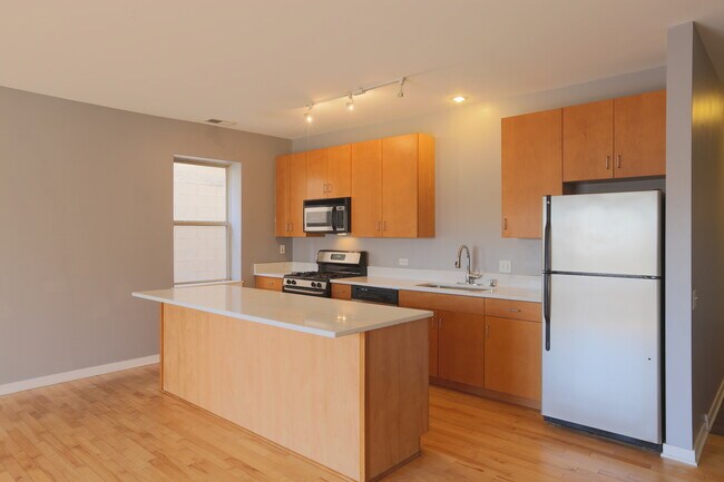 Foto del edificio - 1258 S Blue Island Ave