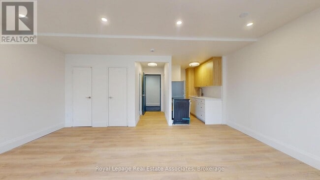 Photo du bâtiment - 1 Marquette Ave