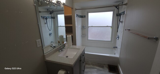 Foto del edificio - 524 Bowen St