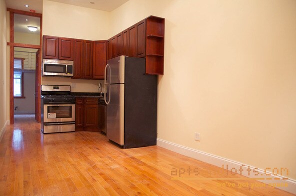 Primary Photo - 67 Richardson St, Brooklyn, NY 11211