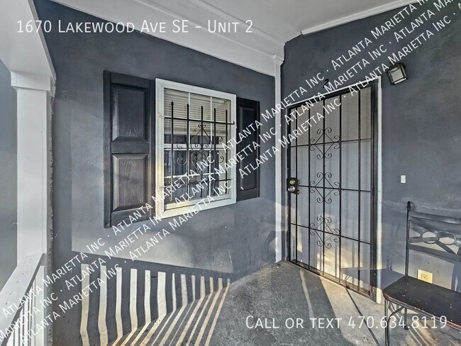 Building Photo - 3/2 Townhome - Vouchers Accepted