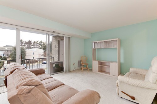 Primary Photo - 14618 Bauer Dr