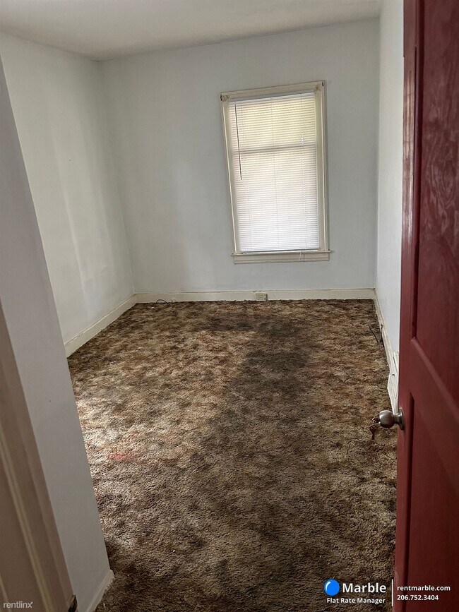 Building Photo - 2 br, 1 bath House - 4421 Henritze Ave