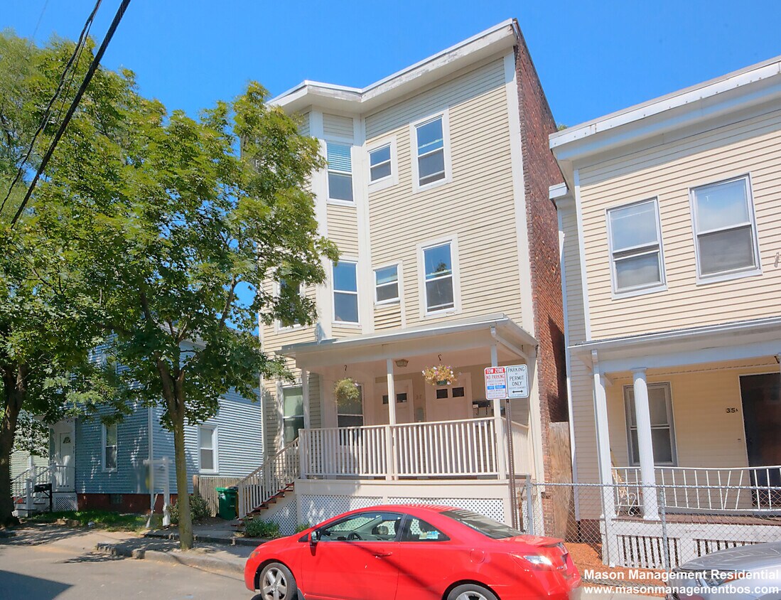 Primary Photo - 35 Fairmont St