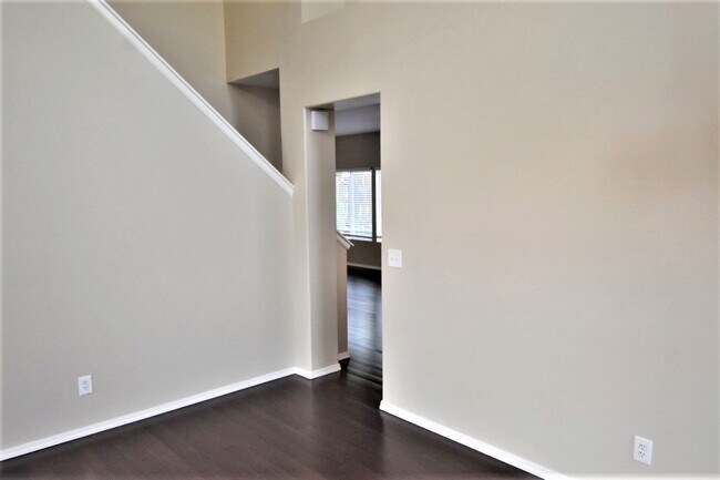 Building Photo - 4121 S 220th Pl