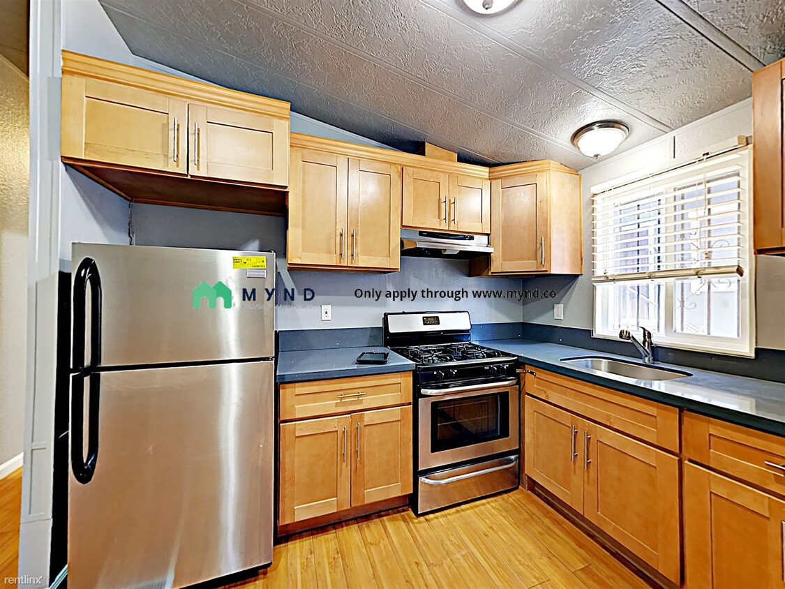 Primary Photo - 2 br, 1 bath Apartment - 2219 23rd Ave