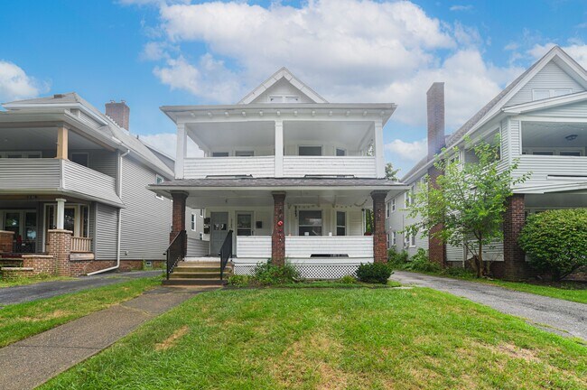 Foto del edificio - 2185 Edgewood Rd