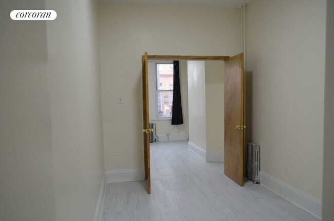 Foto del edificio - 1664 Norman St