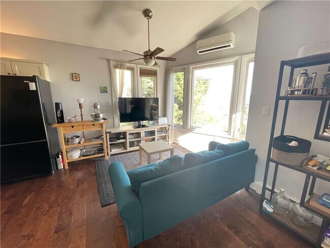 Foto del edificio - 1731 Perrysville Ave