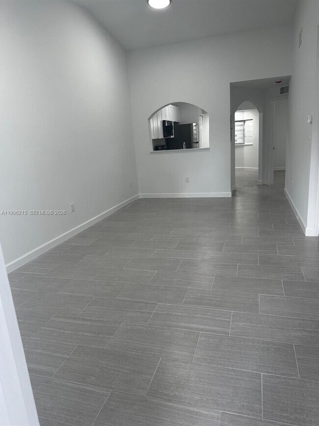 Foto del edificio - 2930 SE 12th Rd