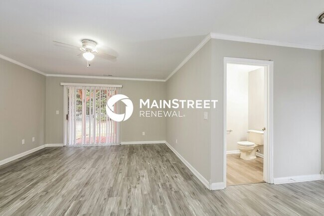 Foto del edificio - 3 Bedroom Pet-Friendly Home in Winston-Salem, NC with Main Street Renewal