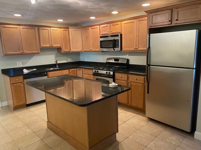 Foto del edificio - 3 Hill Ct