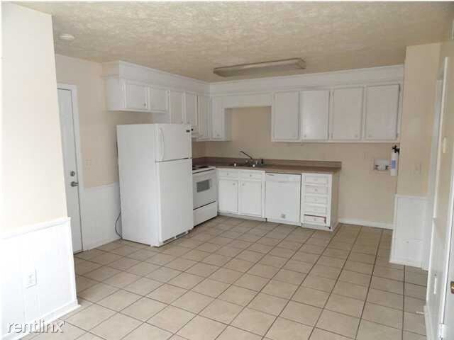 Building Photo - 5731 Horton Ave